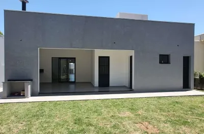 Casa à venda com 3 suítes em clube fechado  jundiaí sp capital ville