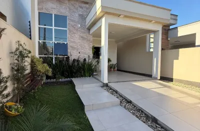 Casa mobiliada três dormitórios sendo uma suíte localizada em tijucas santa catarina