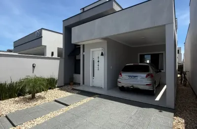 Casa Dois Dormitórios sendo 1 Suíte - Tijucas - Santa Catarina