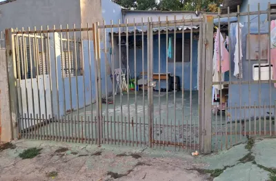 Vendo terreno escriturado com 04 kitnets no varjão com 04 kitnets !!! 430.000 !!!