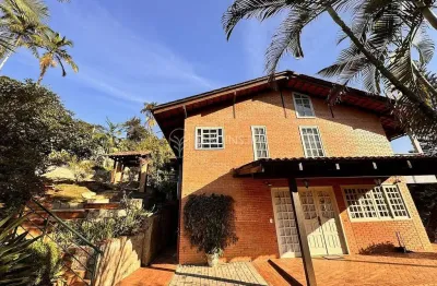 Casa com 4 quartos à venda na Rua Alfredo Dietrich, Atiradores, Joinville