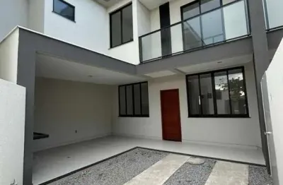 Casa com 3 quartos à venda na Avenida Ouro Verde, 1110, Ouro Verde, Rio das Ostras