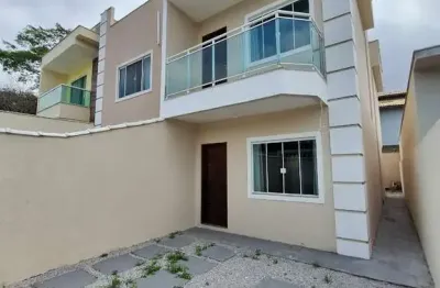 Casa duplex semi-mobiliada na granja dos cavaleiros para venda.