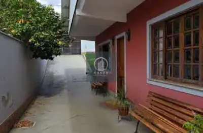 Raridade, casa à venda na várzea, independente e plana.