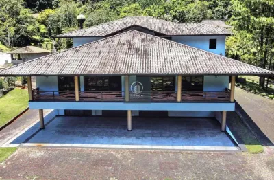 Luxo e sofisticação: mansão exclusiva no prestigiado bairro carlos guinle, teresópolis-rj!