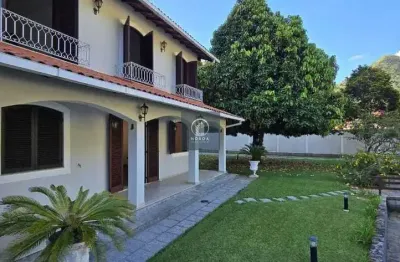 Casa em condomínio em carlos guinle, teresópolis/rj