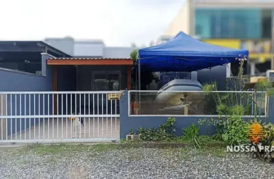 Casa com 2 dormitórios à venda, 76 m² por r$ 385.000,00 - perola - itapoá/sc