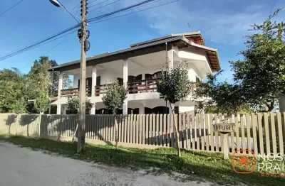 Sobrado com 5 dormitórios à venda, 121 m² por r$ 2.120.000 - itapoá - itapoá/sc