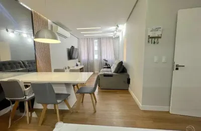 Apartamento com 3 quartos à venda na rua professor luiz sanches bezerra da trindade, 38, centro, florianópolis, 103 m2 por r$ 980.000