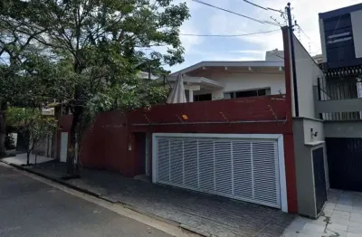 Casa à venda na Rua Evezu, 118, Vila Madalena, São Paulo
