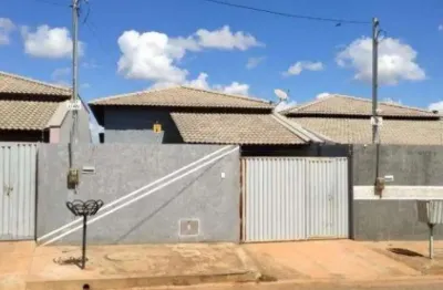 Casa 94 m² - formosa-go - rua e, 2-j - lt. 2-j da qd. 37 - parque da colina