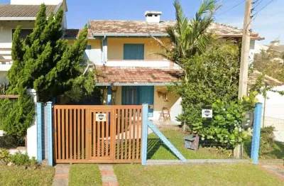Casa à venda na Rua Rolante, 1361, Centro, Imbé