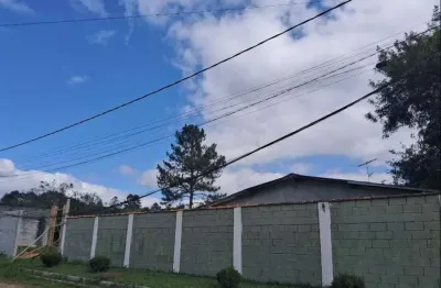 Casa à venda na Rua Doutor Necesio Tavares, 40, Jardim Val Flor, Embu-Guaçu