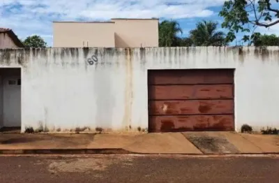 Casa à venda na Rua Tupinambás, 60, Bela Vista, Ituiutaba