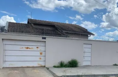 Casa à venda na Praça Magalhães de Almeida, 72, Trezidela, Caxias