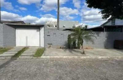 Casa à venda na Rua Ary Faraco, 30, Vila Francesa, Criciúma
