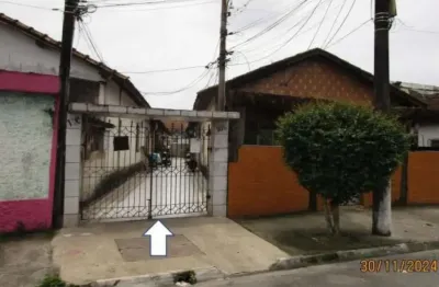Casa no litoral com 36 m² (conj. residencial monumento) - vila jockei clube - são vicente - sp