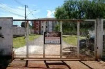 Apartamento com 2 quartos à venda na Rua Tarek, Cidade Osfaya, Luziânia