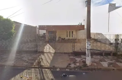 Casa com 4 quartos à venda na Rua Ângelo Bertoncini, 720, Centro, Assis