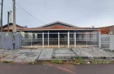 Casa com 3 quartos à venda na Rua Emilio Chiesa, 842, Hossoi, Pereira Barreto