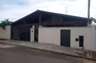 Casa com 3 quartos à venda na Rua Tapajós, 4077, Jardim Arapuã, Jales