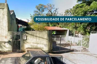 Casa à venda na Rua Maria Helena, 251, Williams, Garça