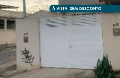 Casa à venda na Rua Piaçava, 24, Banco de Areia, Mesquita