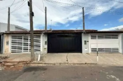 Casa com 2 quartos à venda na Rua Alcindo Salles, 36, Vila Real, Marília
