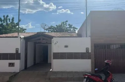 Casa com 2 quartos à venda na Rua Antônio Torres, 162, Monte Castelo, Patos