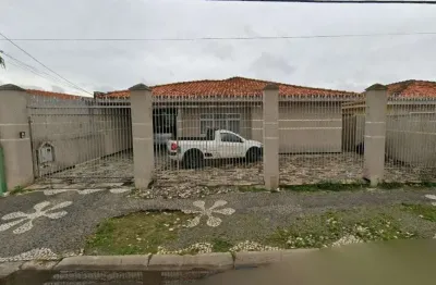 Casa à venda na Rua Tomazina, 244, Uvaranas, Ponta Grossa