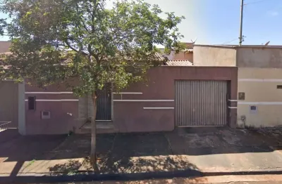 Casa à venda na Rua Milad Safi, 471, Residencial Portal dos Ipês, Ituiutaba