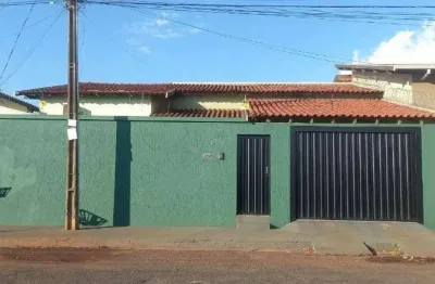 Casa com 4 quartos à venda na Rua Pirajuba, 1627, Ipê Amarelo, Frutal