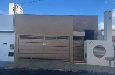 Casa com 4 quartos à venda na Rua Cherentes, 142, Centro, Tupã