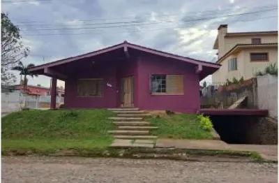 Casa à venda na Rua Coronel Soares, 144, Jardim das Hortênsias, São Gabriel