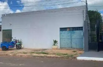 Casa à venda na Rua L, 55, Esperança, Chapadão do Sul