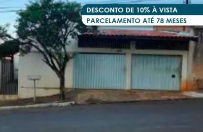 Casa à venda na Rua Pedro Salvador, 4-30, Núcleo Habitacional Mary Dota, Bauru