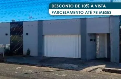 Casa à venda na Rua Alabor Alves dos Santos, 164, Residencial Viviane, Uberlândia