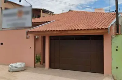 Casa à venda na Rua Antônio Corsato, 79, Jardim Maria Antonia (Nova Veneza), Sumaré