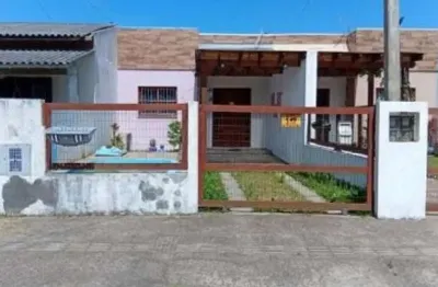 Casa à venda na Rua Sergipe, 1283, Nova Tramandaí, Tramandaí