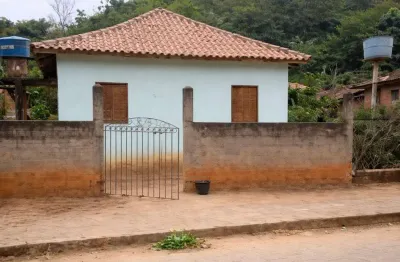Casa à venda na Rua Antonio Francisco Tavares, 229, Roseiral, Mutum
