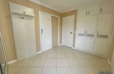 Apartamento à venda com 3 dormitórios sendo 1 suíte no centro de florianópolis/sc.