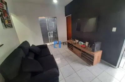Casa toda reformada com 4 dormitórios, cozinha, 1 vaga de garagem coberta