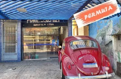 Prédio na brasilandia, 190m², ótimo ponto, com dois salões para uso comercial e  apartamento residencial.