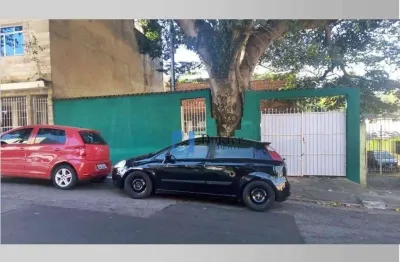 Casa térrea com quintal e garagem localizada na região da vila rica (cachoeirinha).