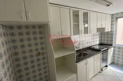 Centro - desocupado - 3 dorms (1 suíte) - sala ampla