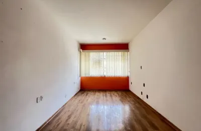 Apartamento 2 quartos no centro da cidade!várzea - teresopolis.
