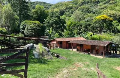 Seu mini haras na serra – um refúgio de paz e liberdade!
