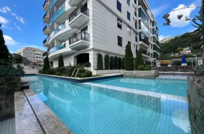 Apartamento sofisticado com vista deslumbrante para a serra dos órgãos