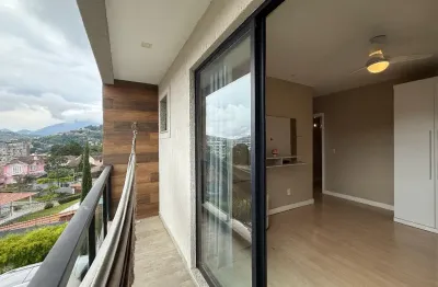 Casa com 2 suítes e terraço para construir a terceira suíte ou escritório.