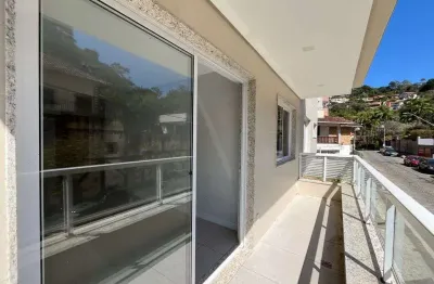Apartamento iluminado em agriões bairro nobre de teresópolis